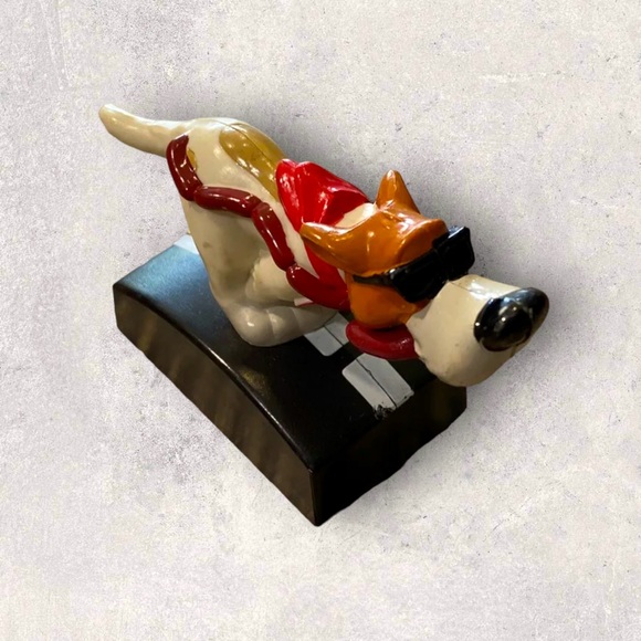 1996 Vintage Oliver and Company Dodger with Sausage BK Kids Meal Toy - Picture 1 of 4